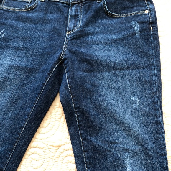 Donated - Massimo Dutti Women’s jeans in size US 6. - Picture 2 of 7